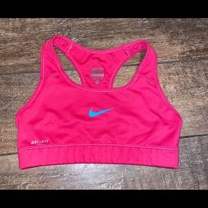 pink sports bra